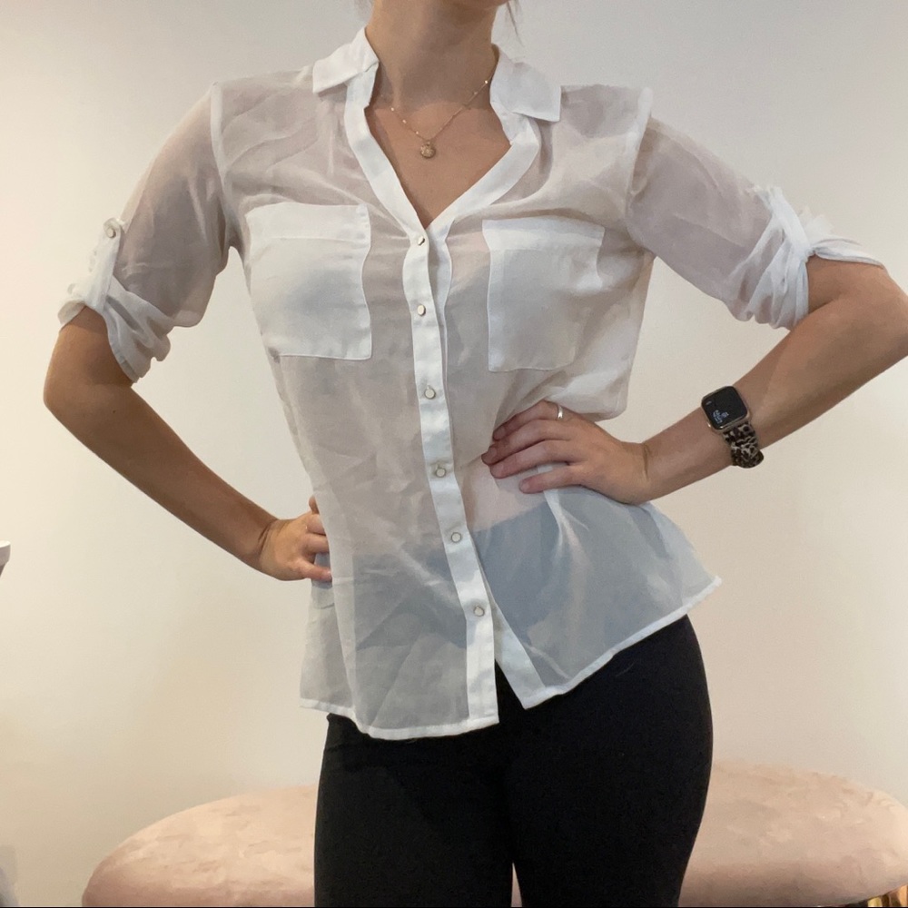 WHITE LIGHT BLOUSE GOLD DYNAMITE POCKETS